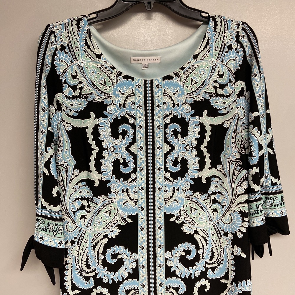 Women's size medium Sandra Darren dress. Paisley Print.. - Picture 7 of 8